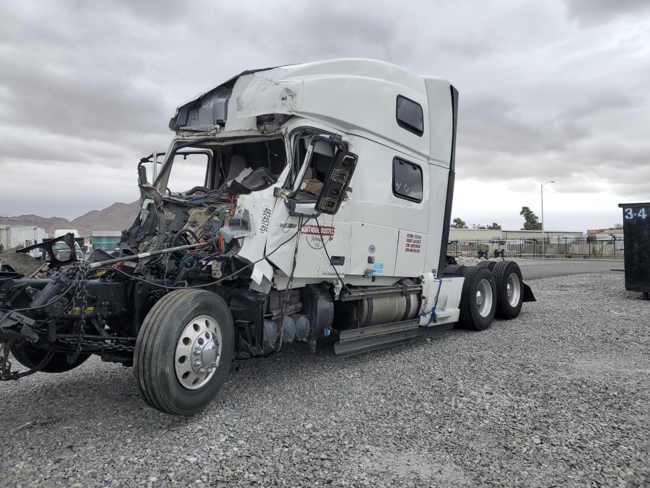 VOLVO VN VNL 2019. Lot# 48245745. VIN 4V4NC9EJ5KN205200. Photo 1