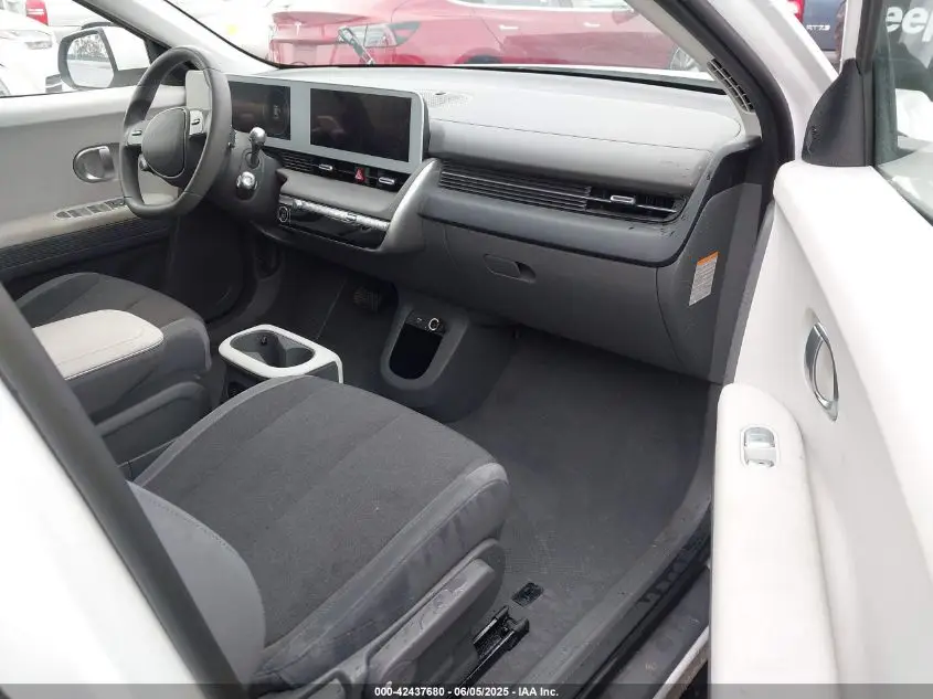 HYUNDAI IONIQ 5 2024 WHITE Photo 12