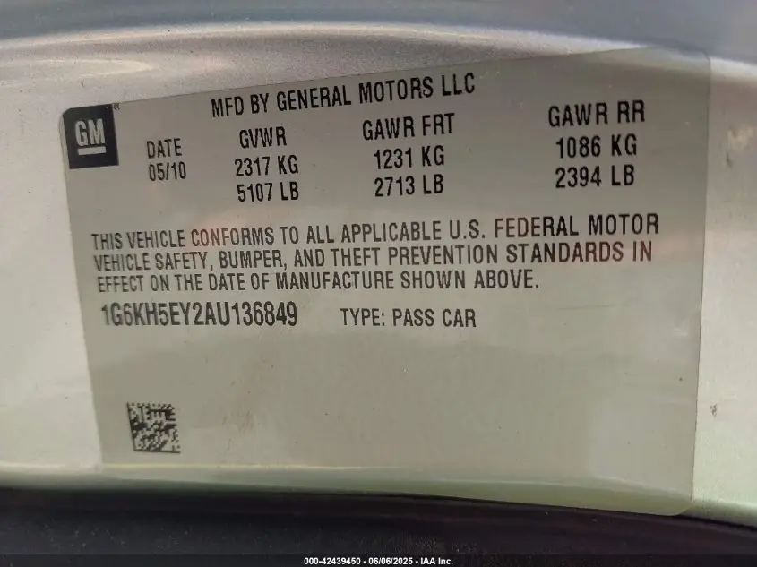 CADILLAC DTS 2010 SILVER Photo 11