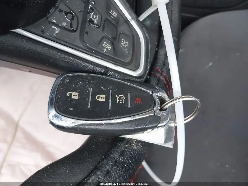 CHEVROLET MALIBU 2018  Photo 3