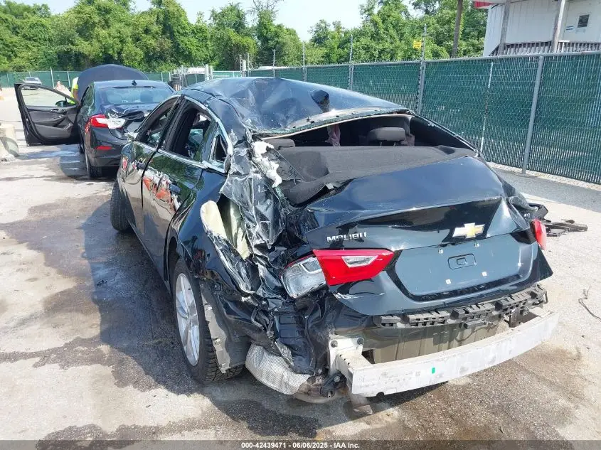 CHEVROLET MALIBU 2018  Photo 4