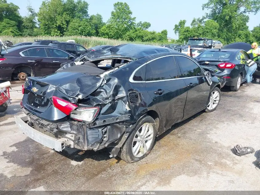 CHEVROLET MALIBU 2018  Photo 8