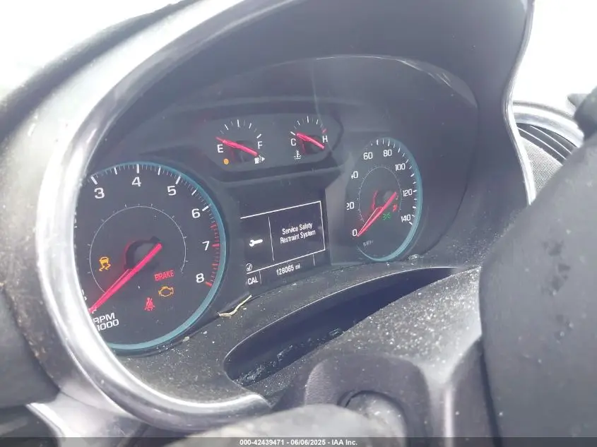 CHEVROLET MALIBU 2018  Photo 11