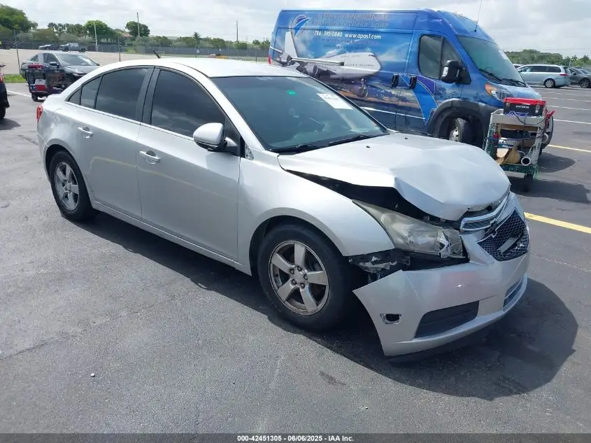 CHEVROLET CRUZE 2012  Photo 1