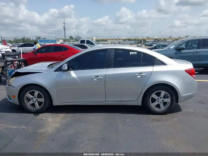 CHEVROLET CRUZE 2012  Photo 6
