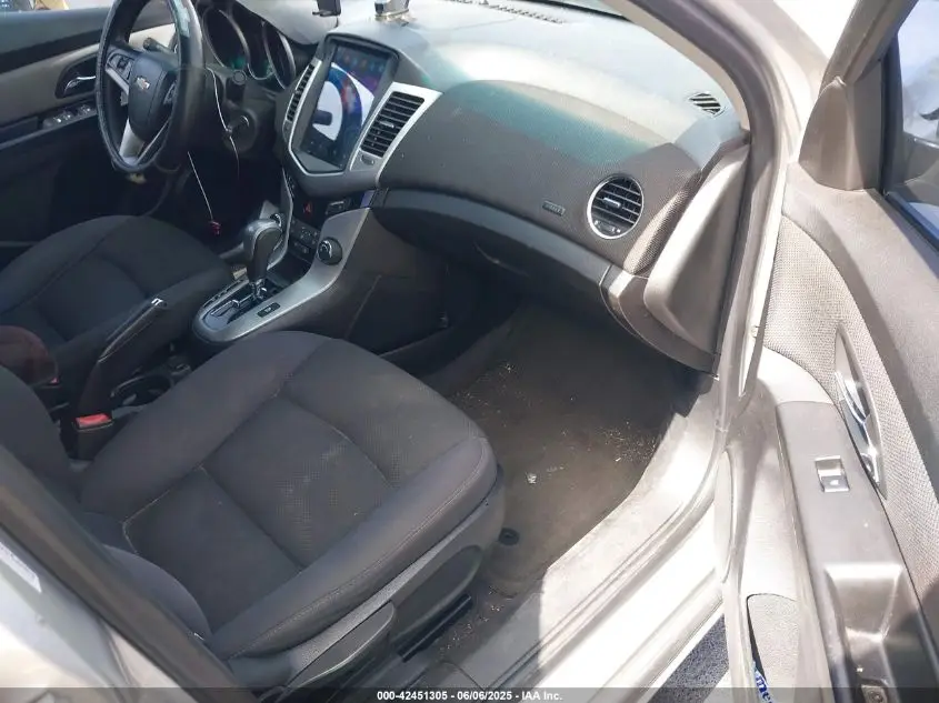 CHEVROLET CRUZE 2012  Photo 12