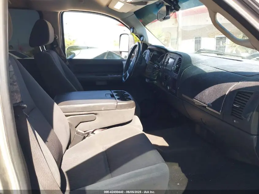 CHEVROLET SILVERADO 2500HD 2009 GOLD Photo 11