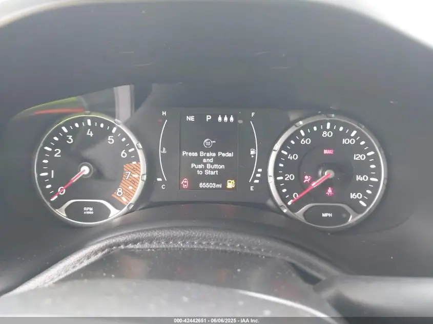 JEEP RENEGADE 2019  Photo 9