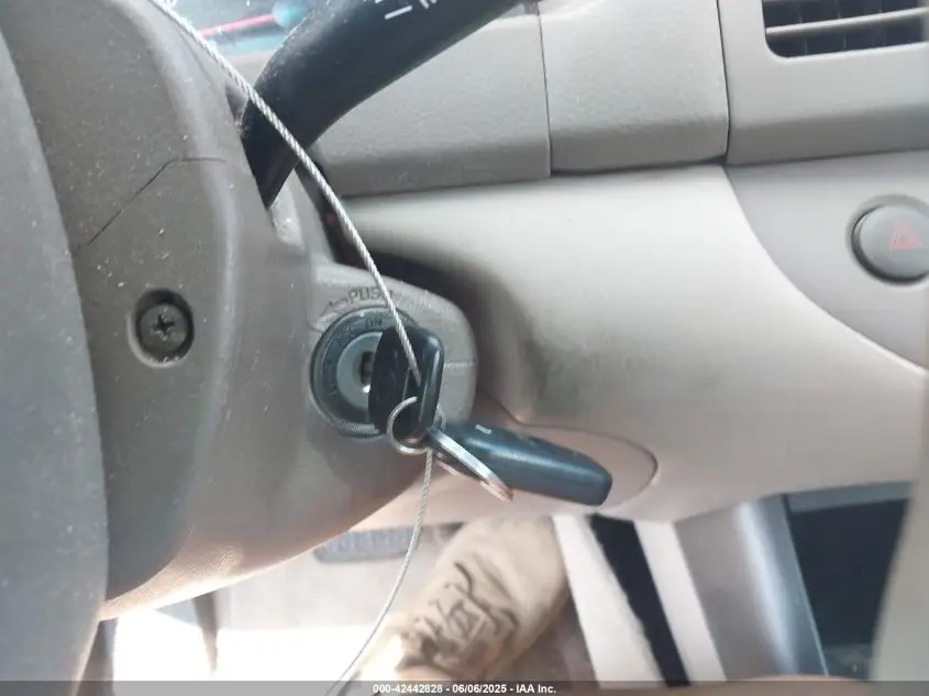 TOYOTA CAMRY 2003  Photo 3