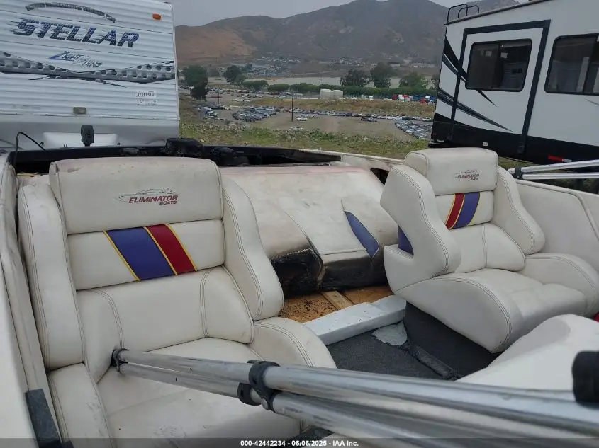 ELIMINATOR OTHER 1999 WHITE Photo 17