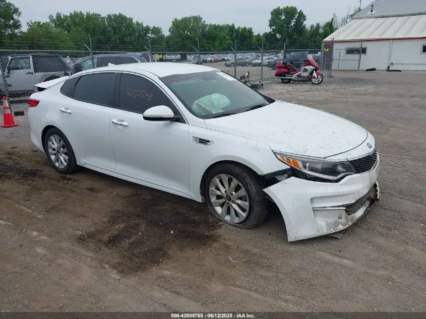 KIA OPTIMA 2017. Lot# 42505785. VIN 5XXGT4L34HG173436. Photo 1
