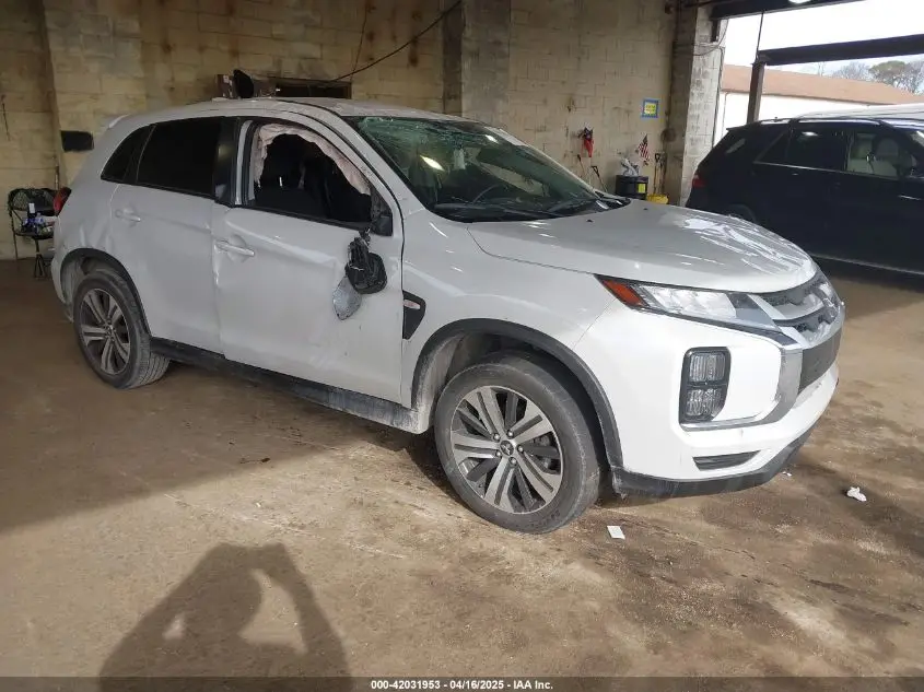 MITSUBISHI OUTLANDER SPORT 2022. Lot# 42031953. VIN JA4APUAU9NU002722. Photo 1