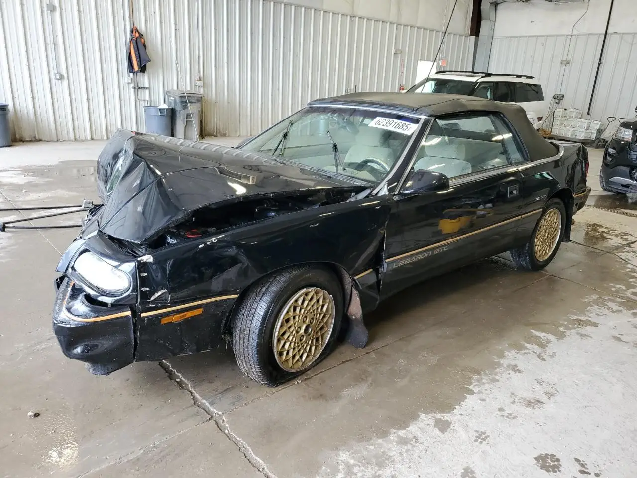 CHRYSLER LEBARON 1994. Lot# 62391685. VIN 1C3EU4537RF247633. Photo 1