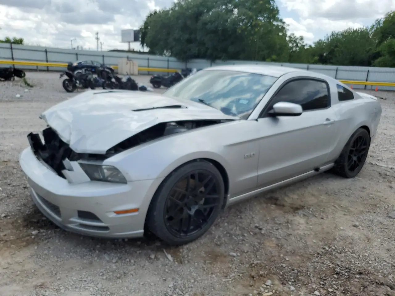 FORD MUSTANG 2013. Lot# 61438865. VIN 1ZVBP8CF6D5284274. Photo 1