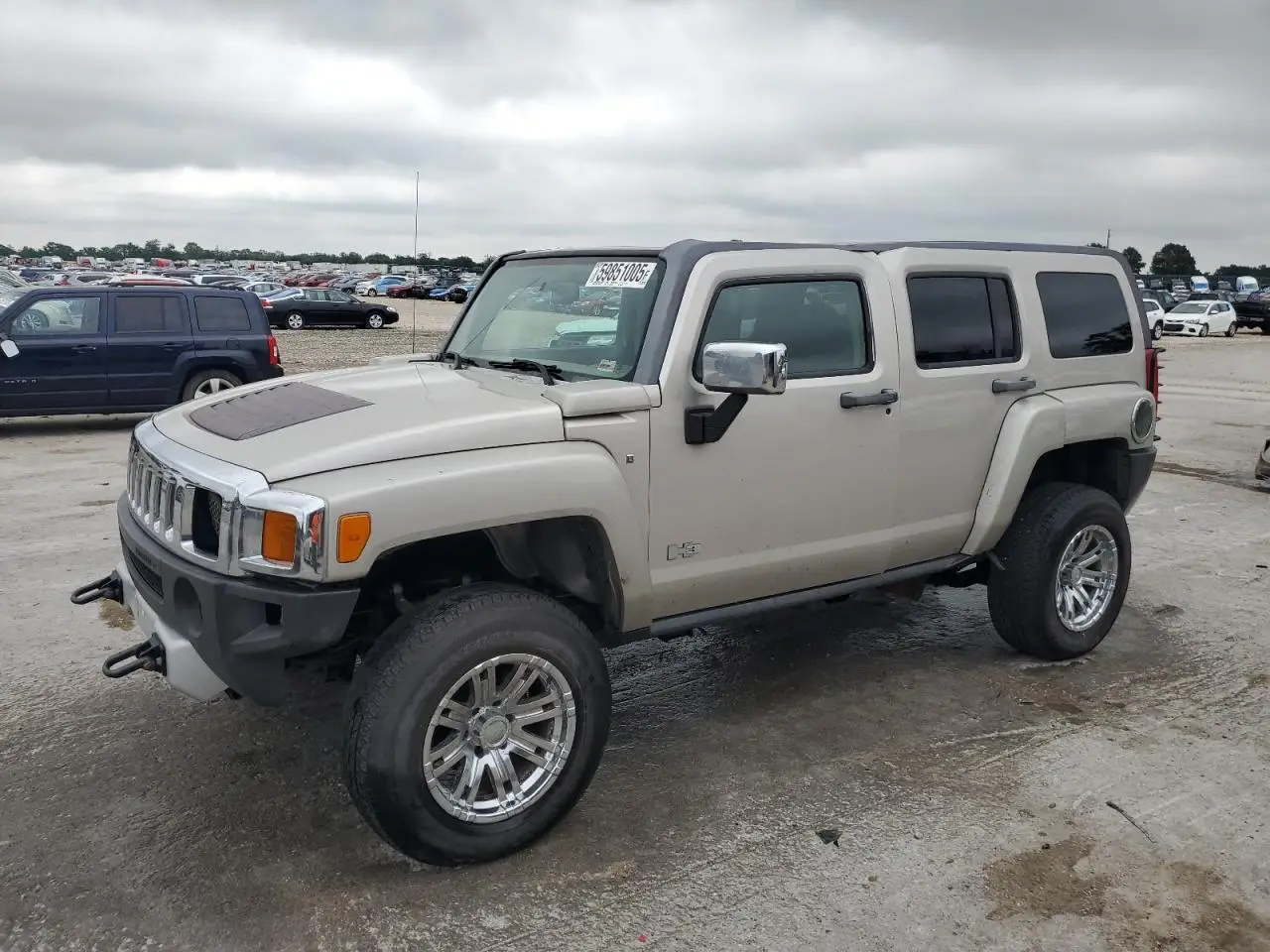 HUMMER H3 2008 TAN Photo 1