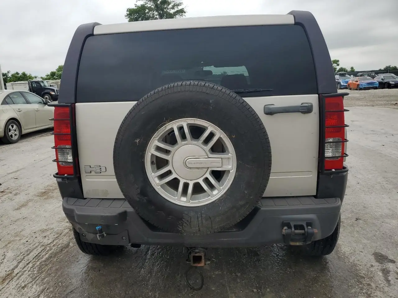 HUMMER H3 2008 TAN Photo 11