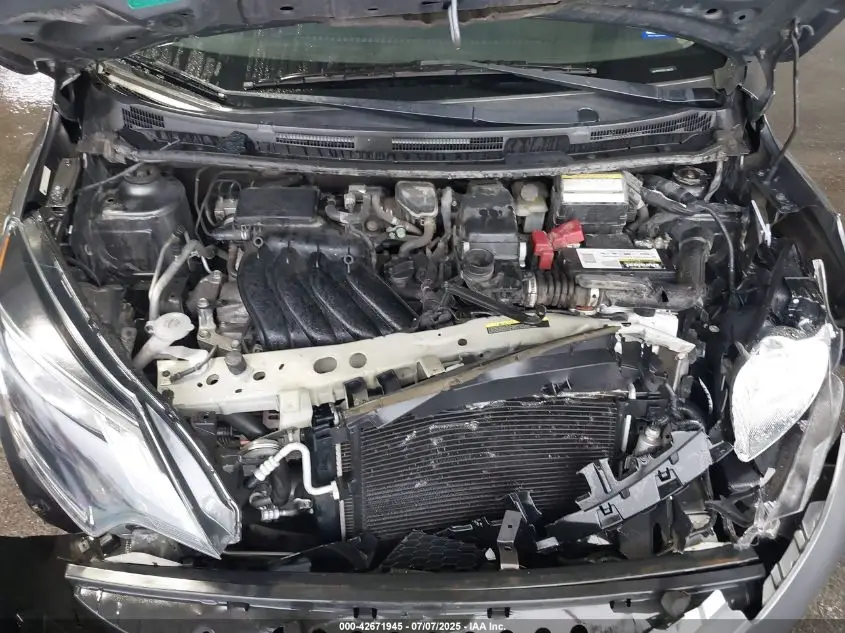 NISSAN VERSA NOTE 2019 GRAY Photo 2