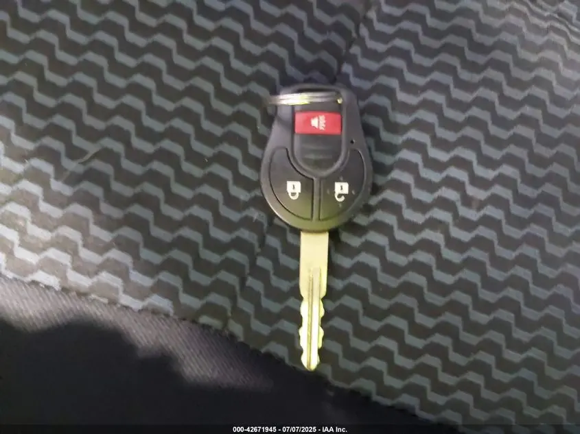 NISSAN VERSA NOTE 2019 GRAY Photo 3