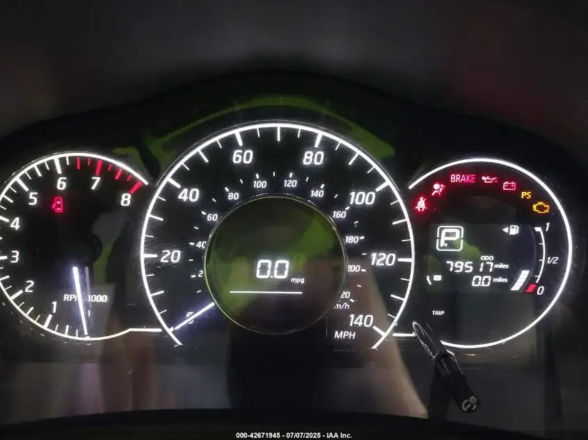 NISSAN VERSA NOTE 2019 GRAY Photo 14