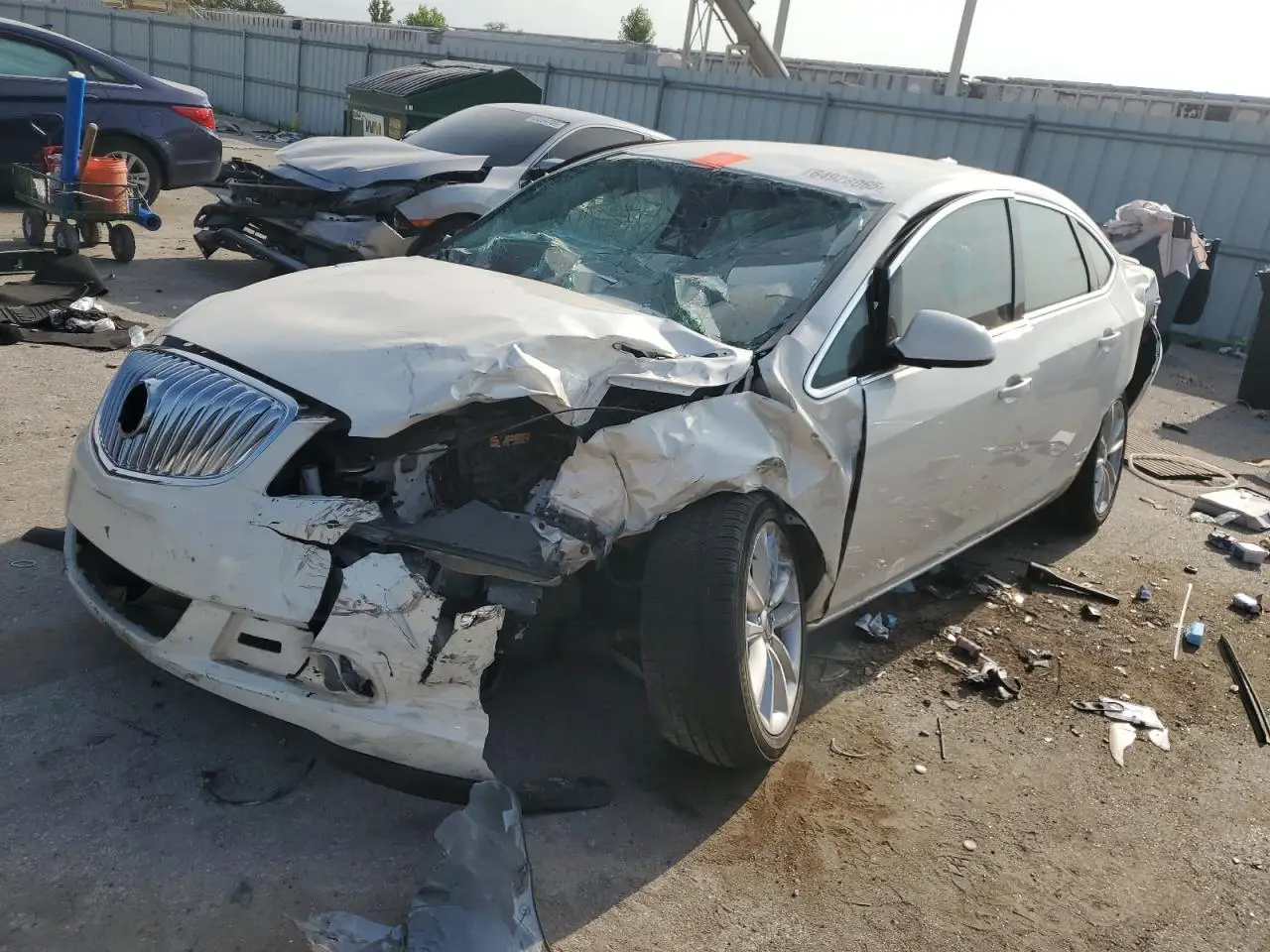 BUICK VERANO 2016. Lot# 64928065. VIN 1G4PR5SK7G4105343. Photo 1