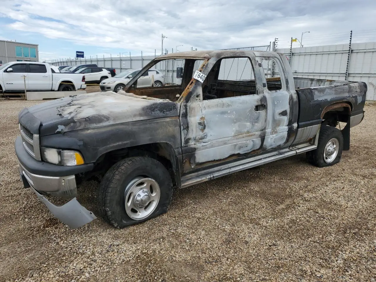 DODGE All Models 2000. Lot# 64032955. VIN 1B7KF2363YJ139256. Photo 1