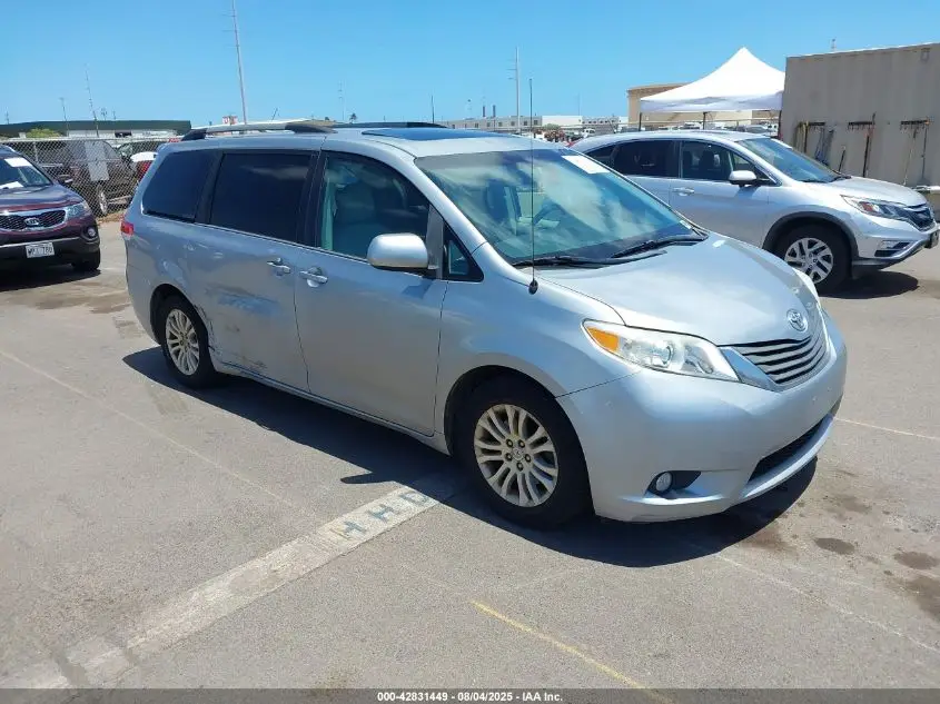 TOYOTA SIENNA 2013. Lot# 42831449. VIN 5TDYK3DCXDS310131. Photo 1