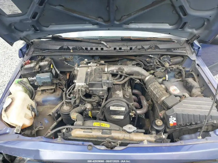 GEO TRACKER 1996 BLUE Photo 2