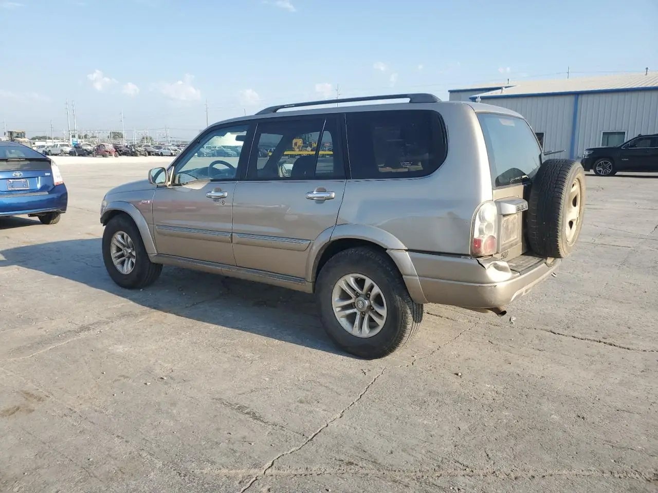 SUZUKI XL7 2005 TAN Photo 6