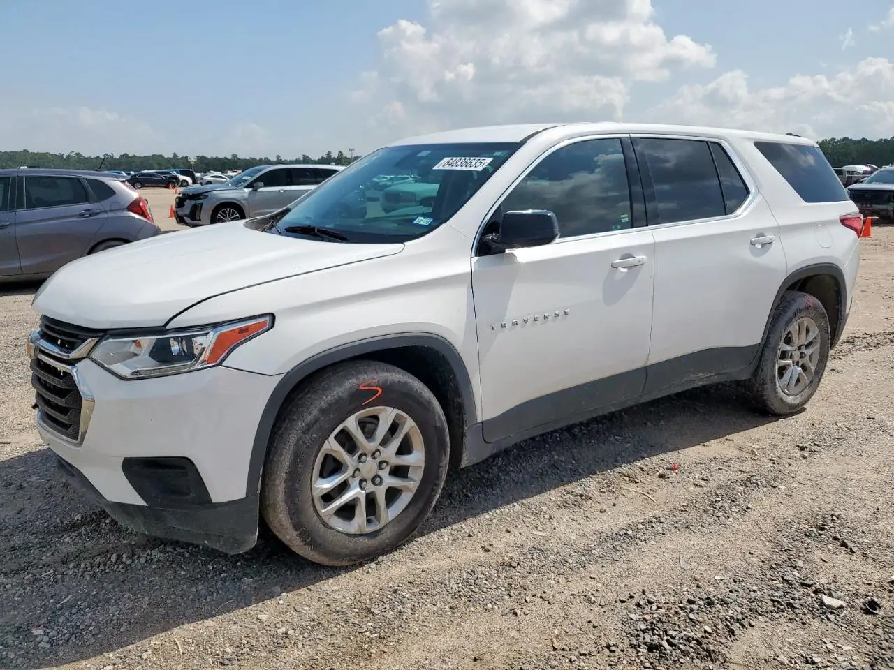 CHEVROLET TRAVERSE 2019. Lot# 64836635. VIN 1GNERFKW1KJ106039. Photo 1
