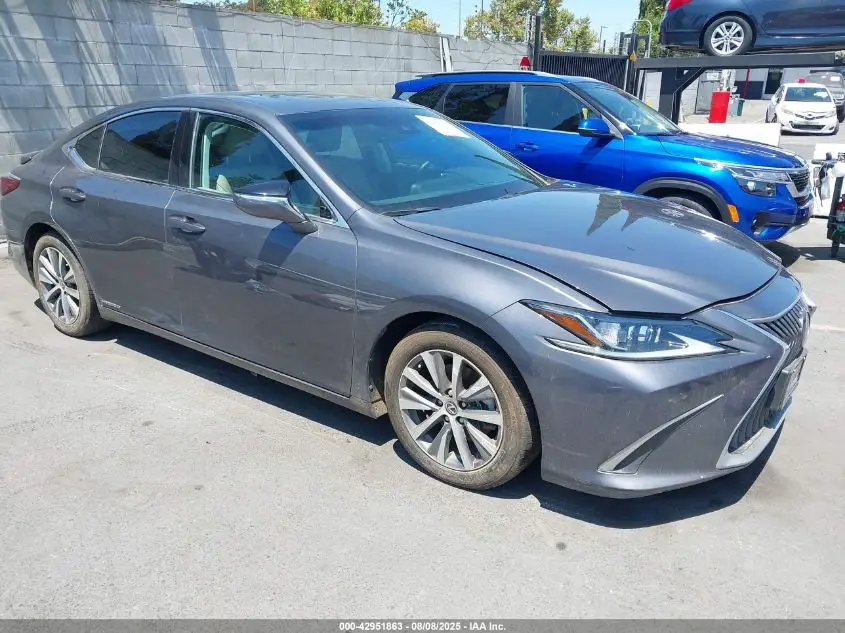 LEXUS ES 300H 2020. Lot# 42951863. VIN 58AD21B14LU004965. Photo 1