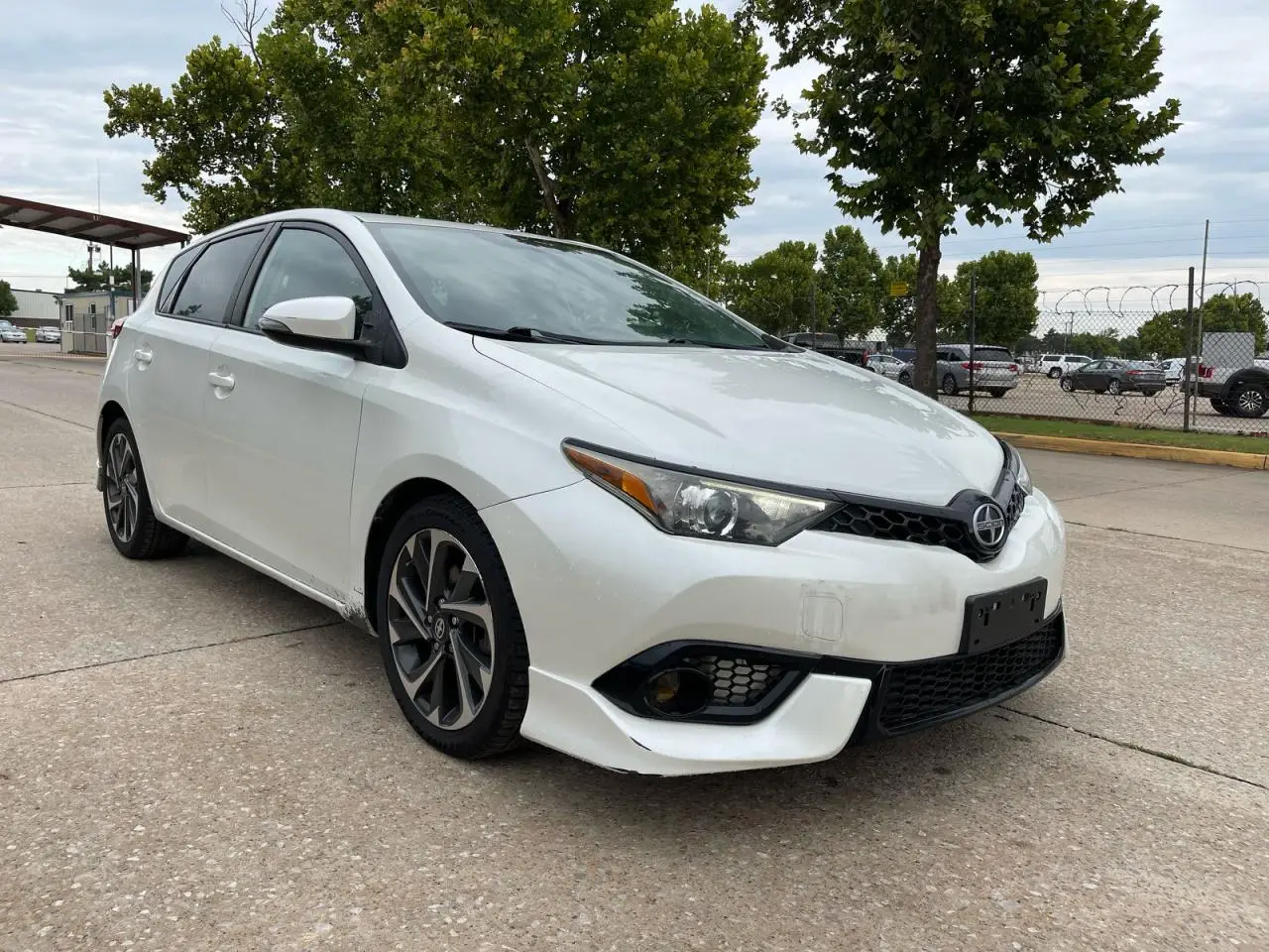 TOYOTA SCION 2016. Lot# 68846095. VIN JTNKARJE7GJ501746. Photo 1