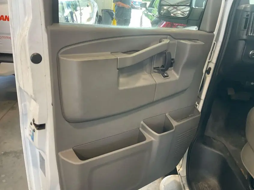 GMC SAVANA 2019. Lot# 42969329. VIN 1GTW7AFG8K1271160. Photo 1