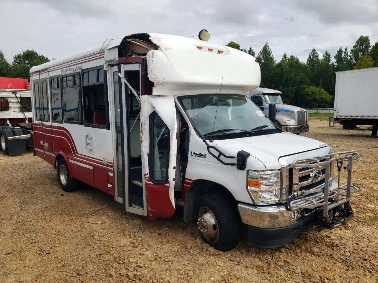 FORD E450 2021. Lot# 68417905. VIN 1FDFE4FN7MDC09672. Photo 1
