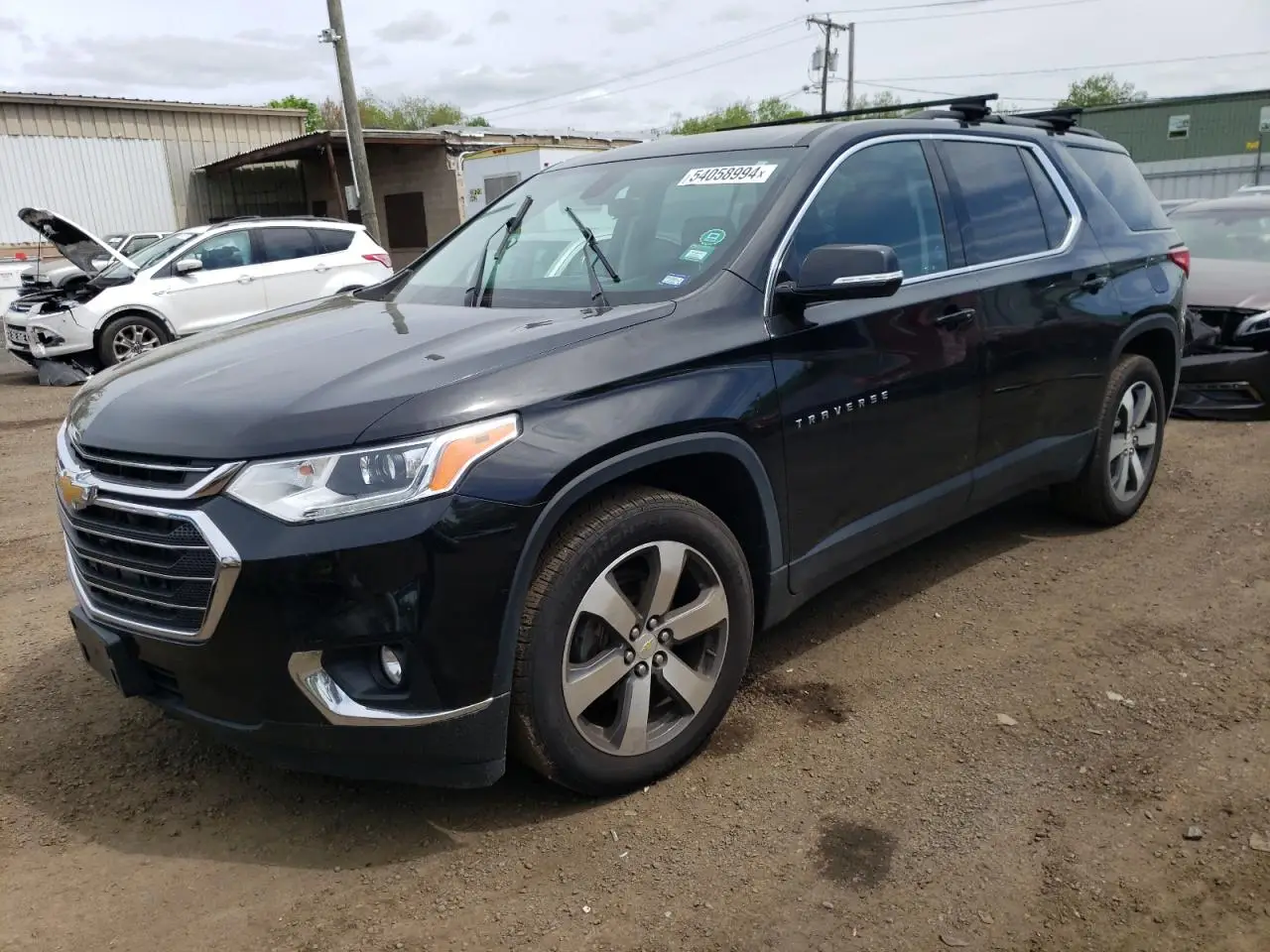CHEVROLET TRAVERSE 2019. Lot# 54058994. VIN 1GNEVHKW6KJ288098. Photo 1