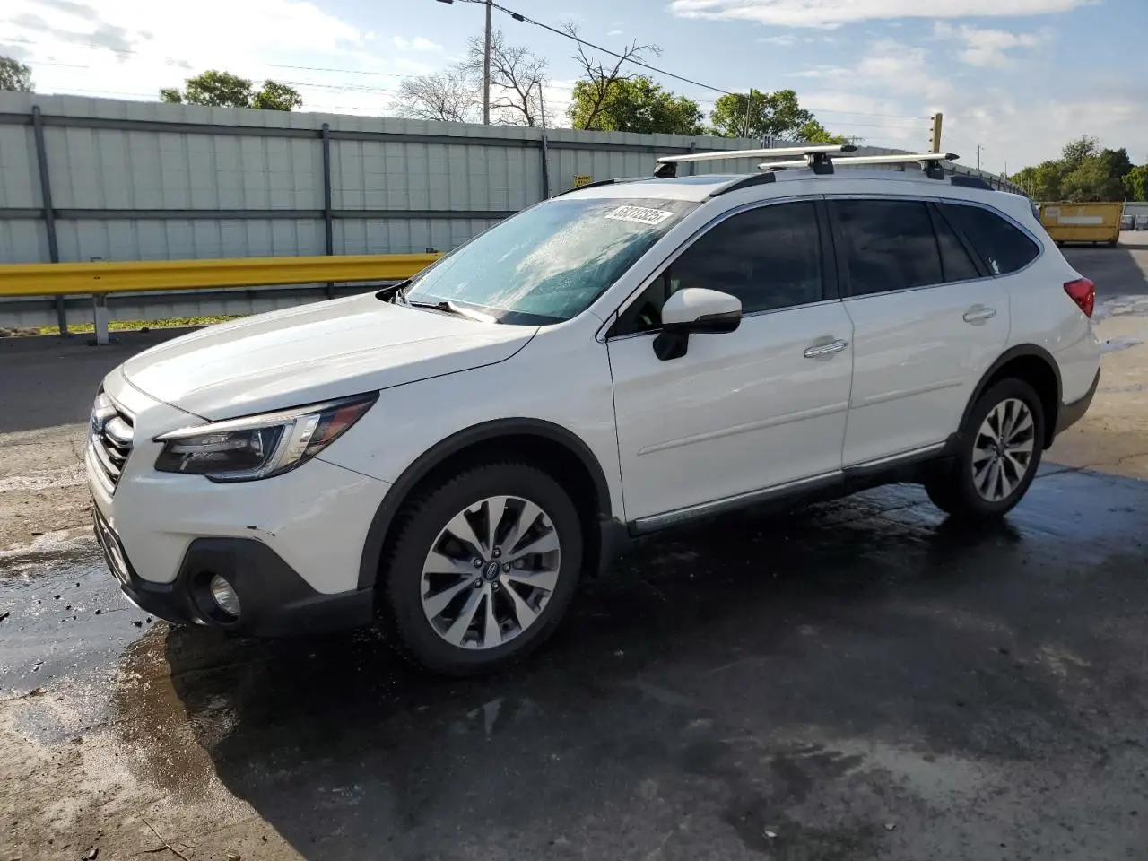SUBARU OUTBACK 2018. Lot# 68312325. VIN 4S4BSETC5J3296635. Photo 1
