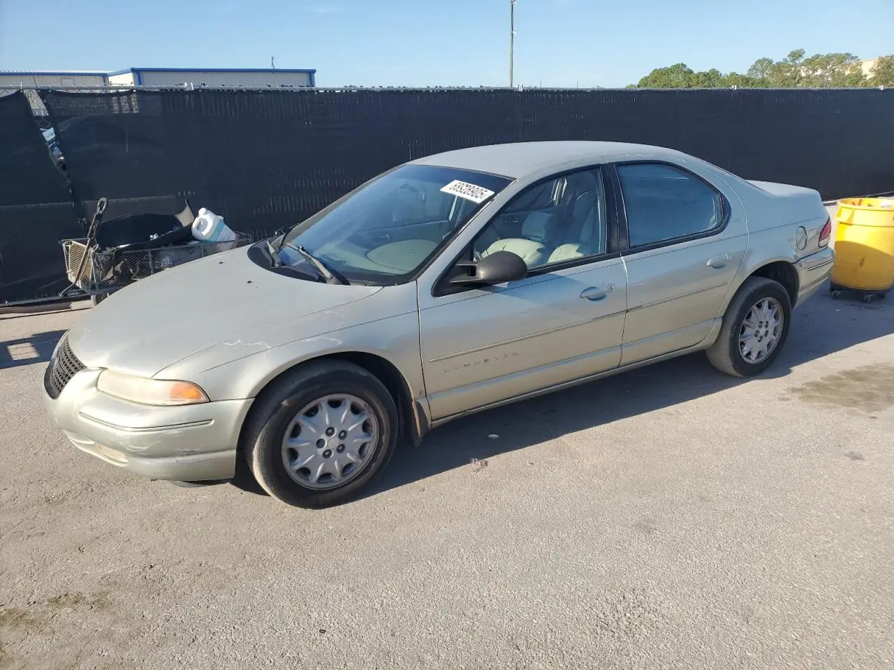 CHRYSLER CIRRUS 2000. Lot# 68928905. VIN 1C3EJ56H1YN271567. Photo 1