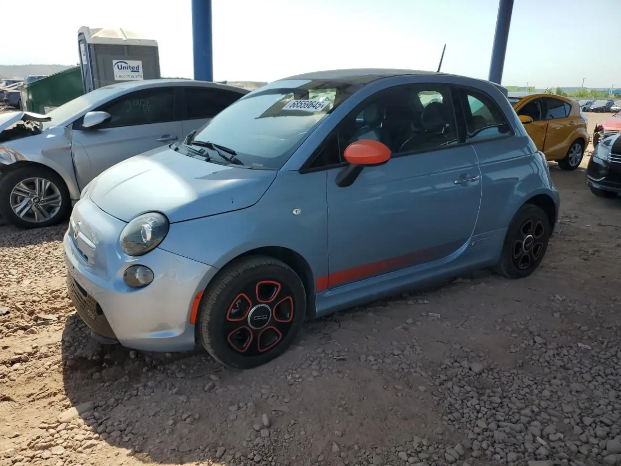 FIAT 500 2015. Lot# 68559645. VIN 3C3CFFGE2FT527229. Photo 1