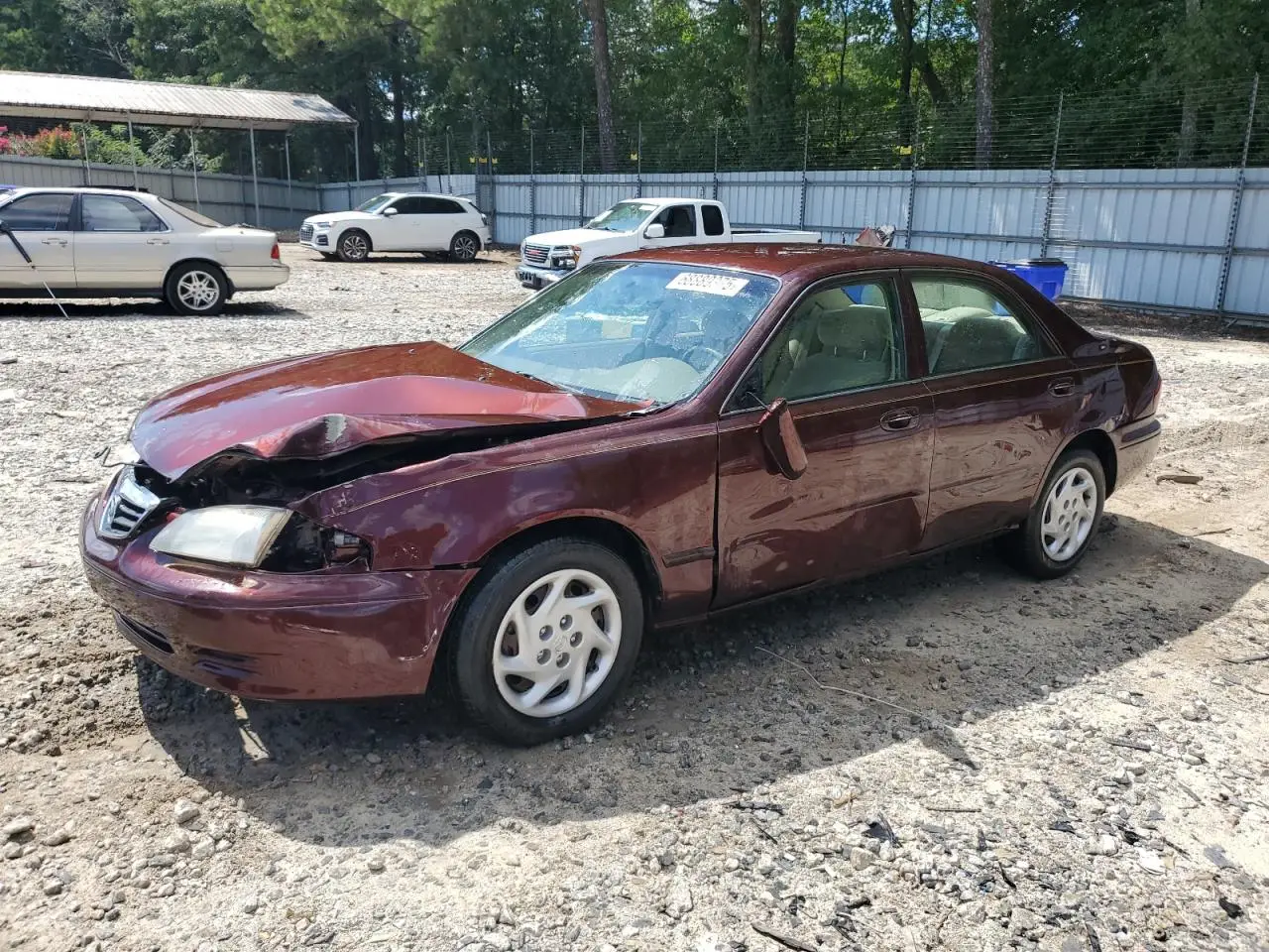 MAZDA 626 2001. Lot# 68889375. VIN 1YVGF22DX15204506. Photo 1