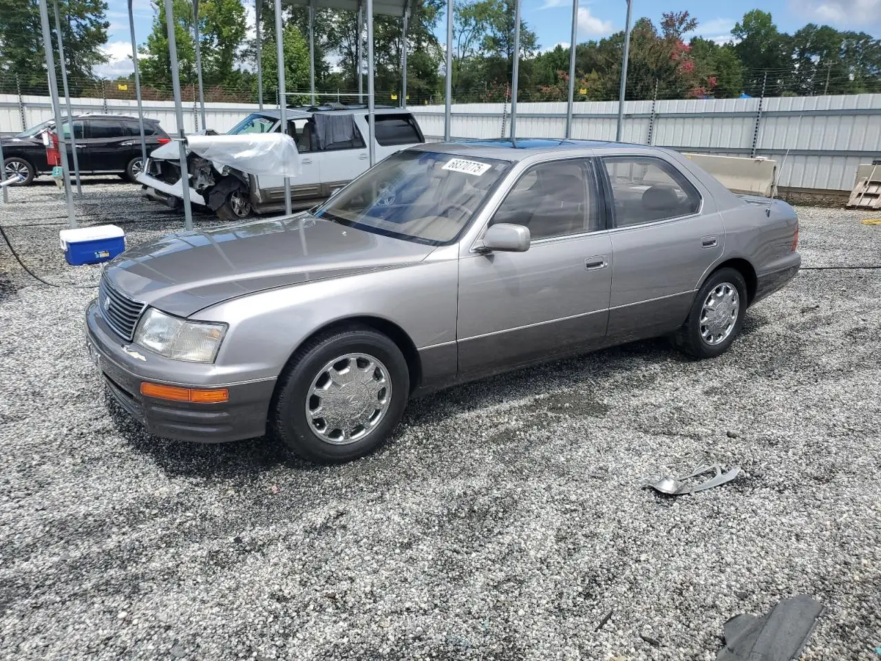 LEXUS LS400 1995. Lot# 68370775. VIN JT8UF22E2S0035872. Photo 1