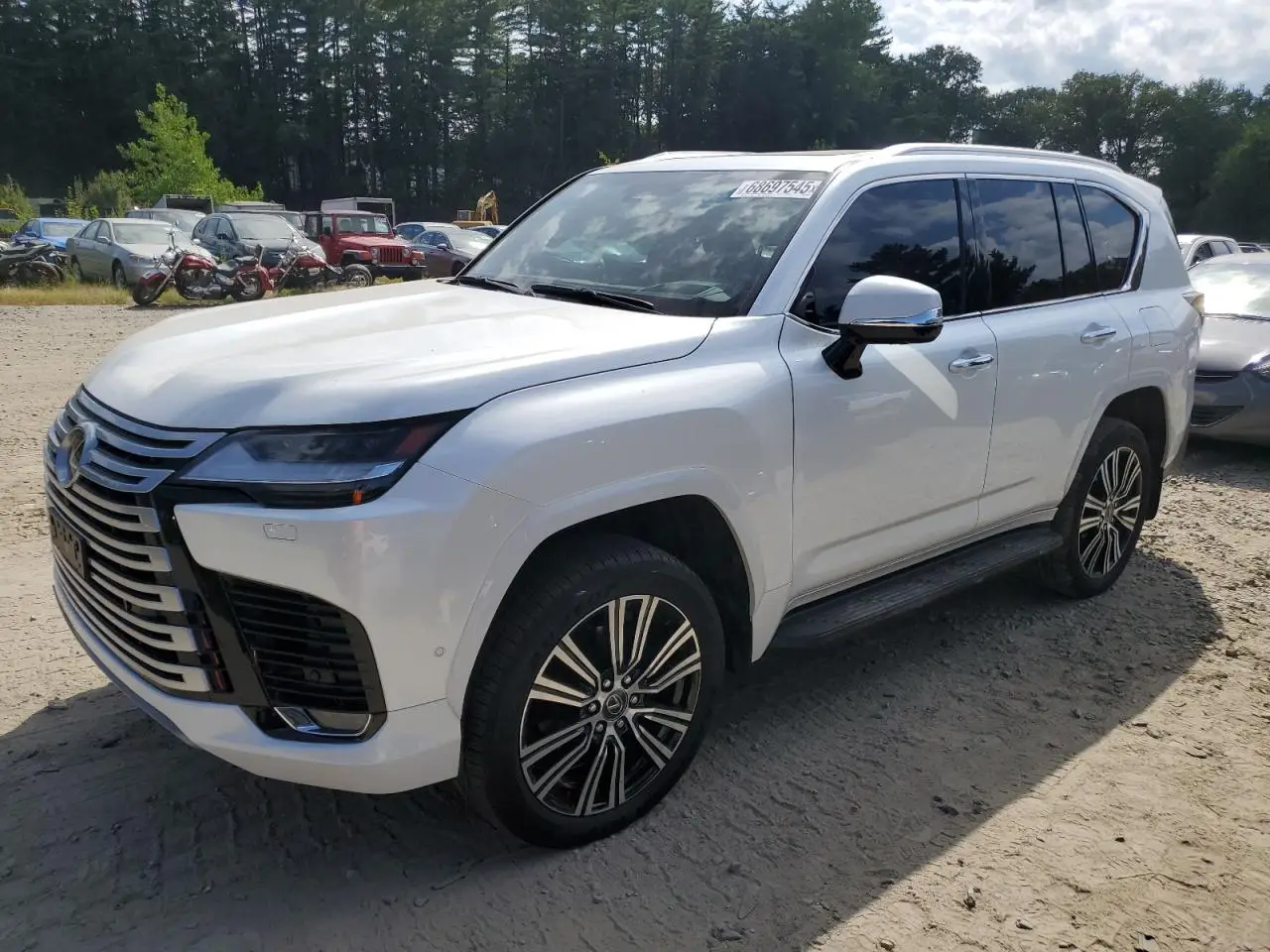 LEXUS LX 2025. Lot# 68697545. VIN JTJGD7CX6S4000226. Photo 1