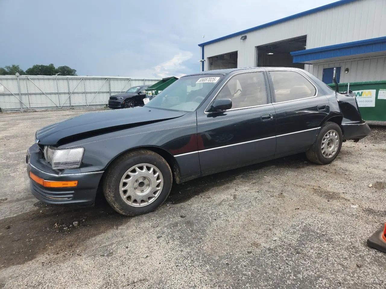 LEXUS LS400 1992. Lot# 69087025. VIN JT8UF11E5N0133021. Photo 1