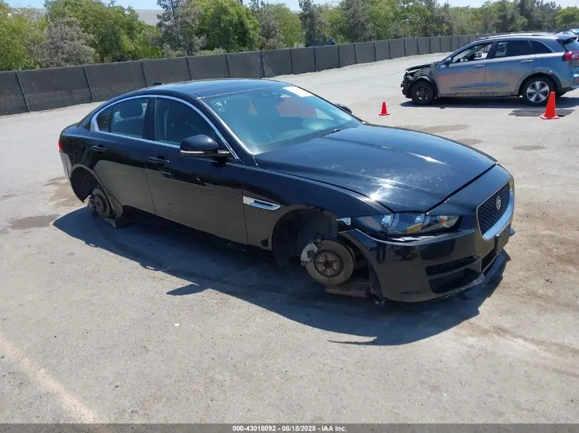JAGUAR XE 2019. Lot# 43018092. VIN SAJAR4FX2KCP52856. Photo 1