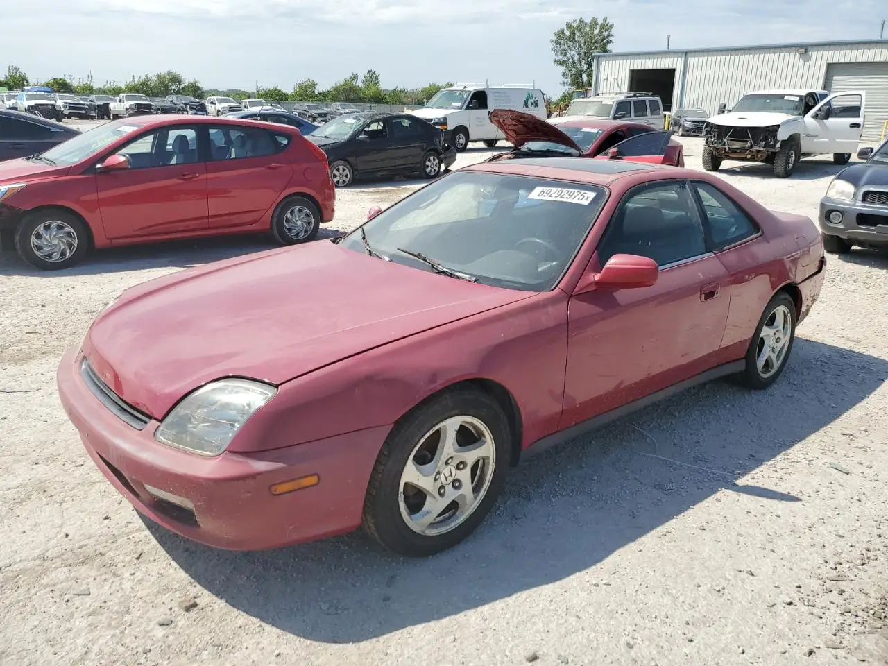 HONDA PRELUDE 1998. Lot# 69292975. VIN JHMBB6244WC015158. Photo 1