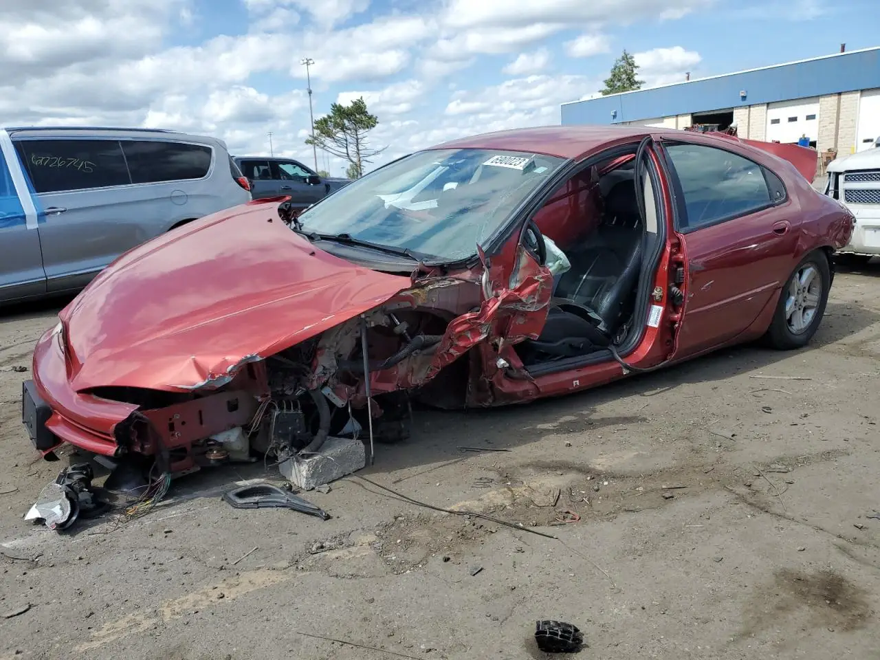 DODGE INTREPID 2004. Lot# 69002315. VIN 2B3HD56M04H628769. Photo 1