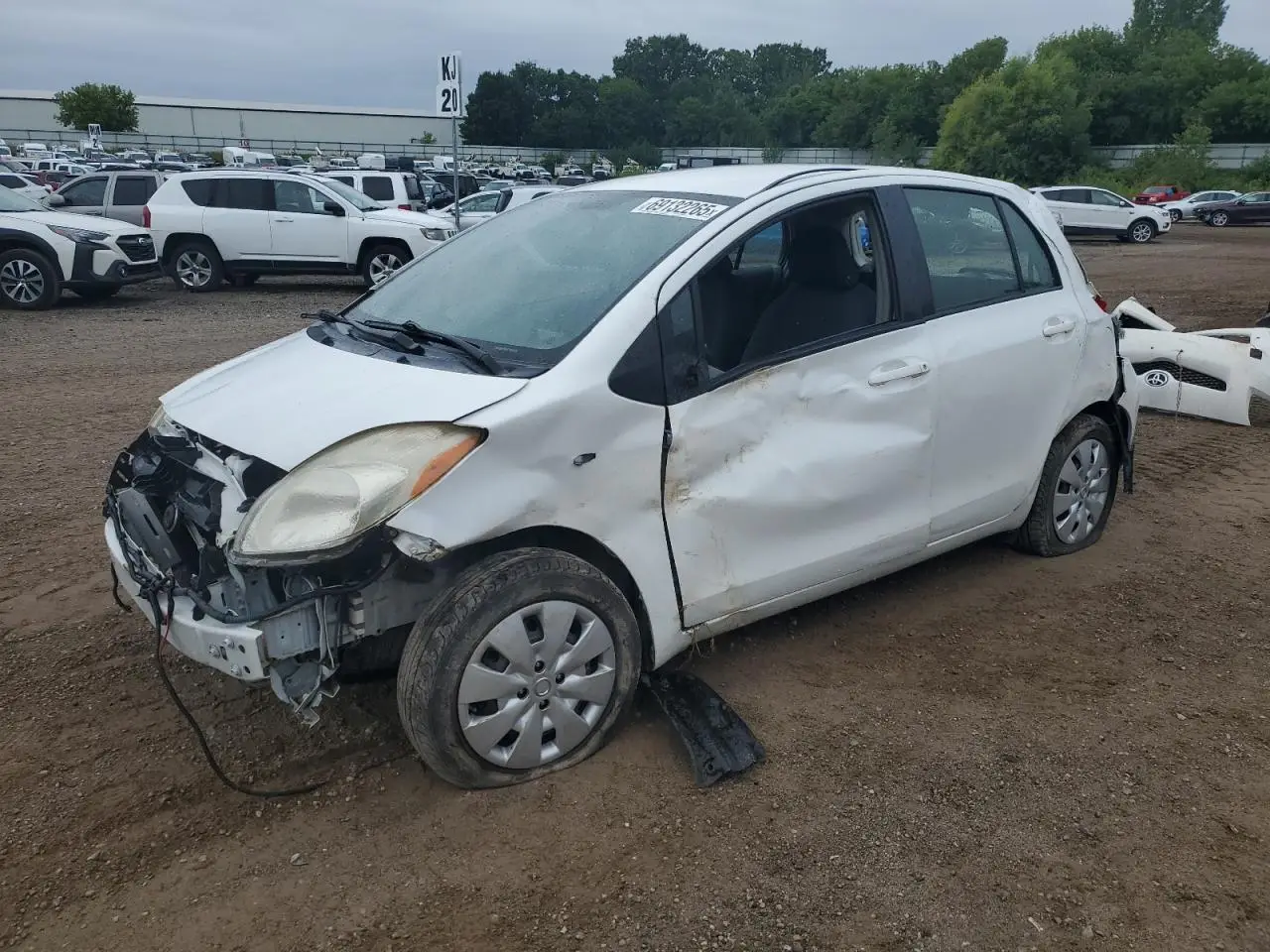 TOYOTA YARIS 2011. Lot# 69132265. VIN JTDKT4K35B5332987. Photo 1