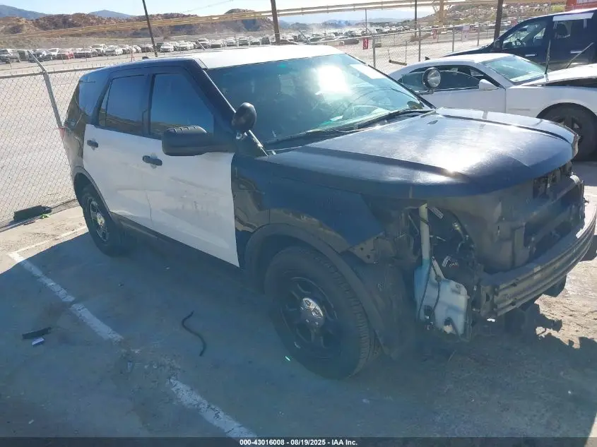 FORD POLICE INTERCEPTOR 2017. Lot# 43016008. VIN 1FM5K8AR0HGA24602. Photo 1