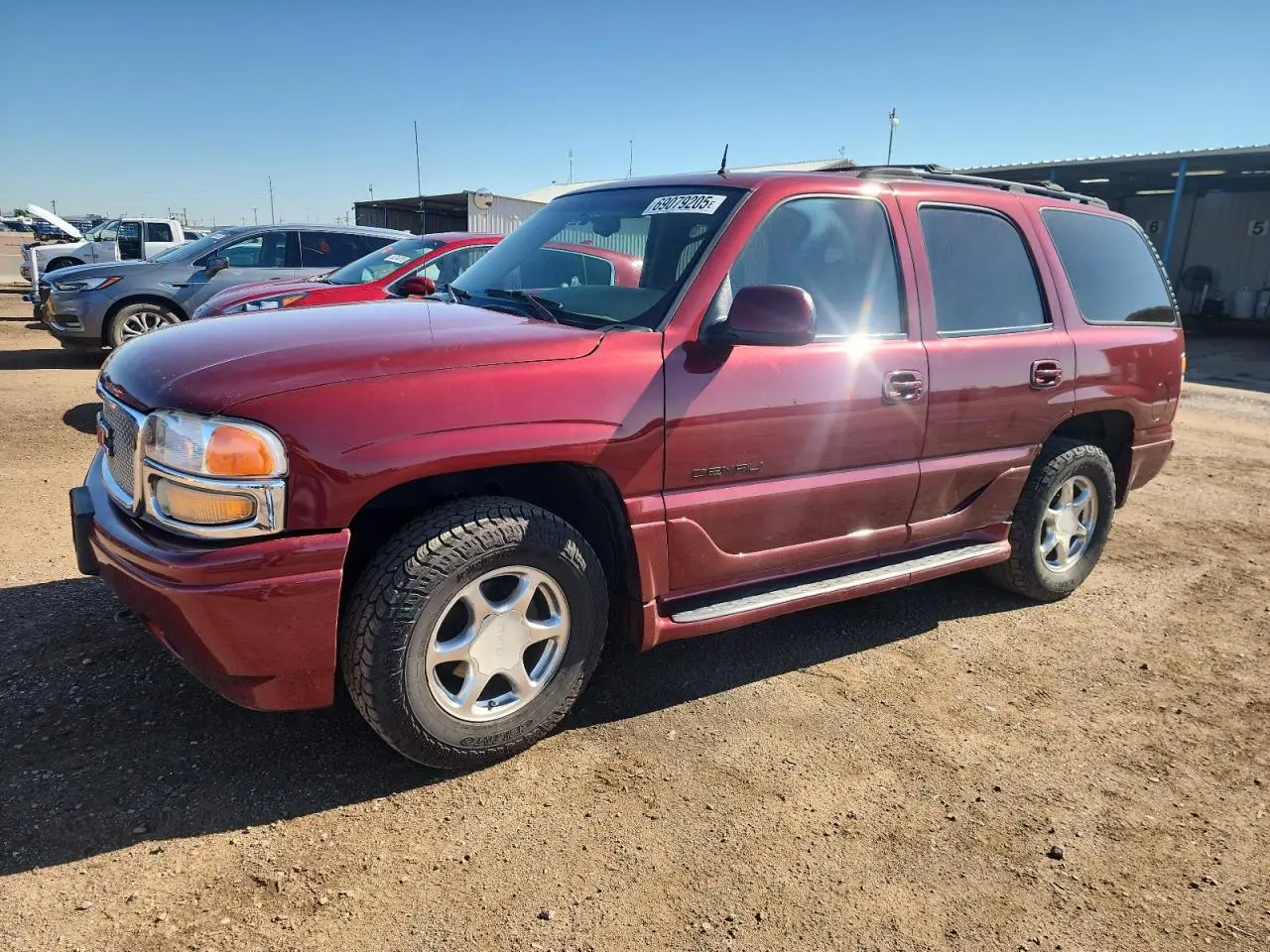 GMC DENALI 2002. Lot# 69079205. VIN 1GKEK63U32J120829. Photo 1