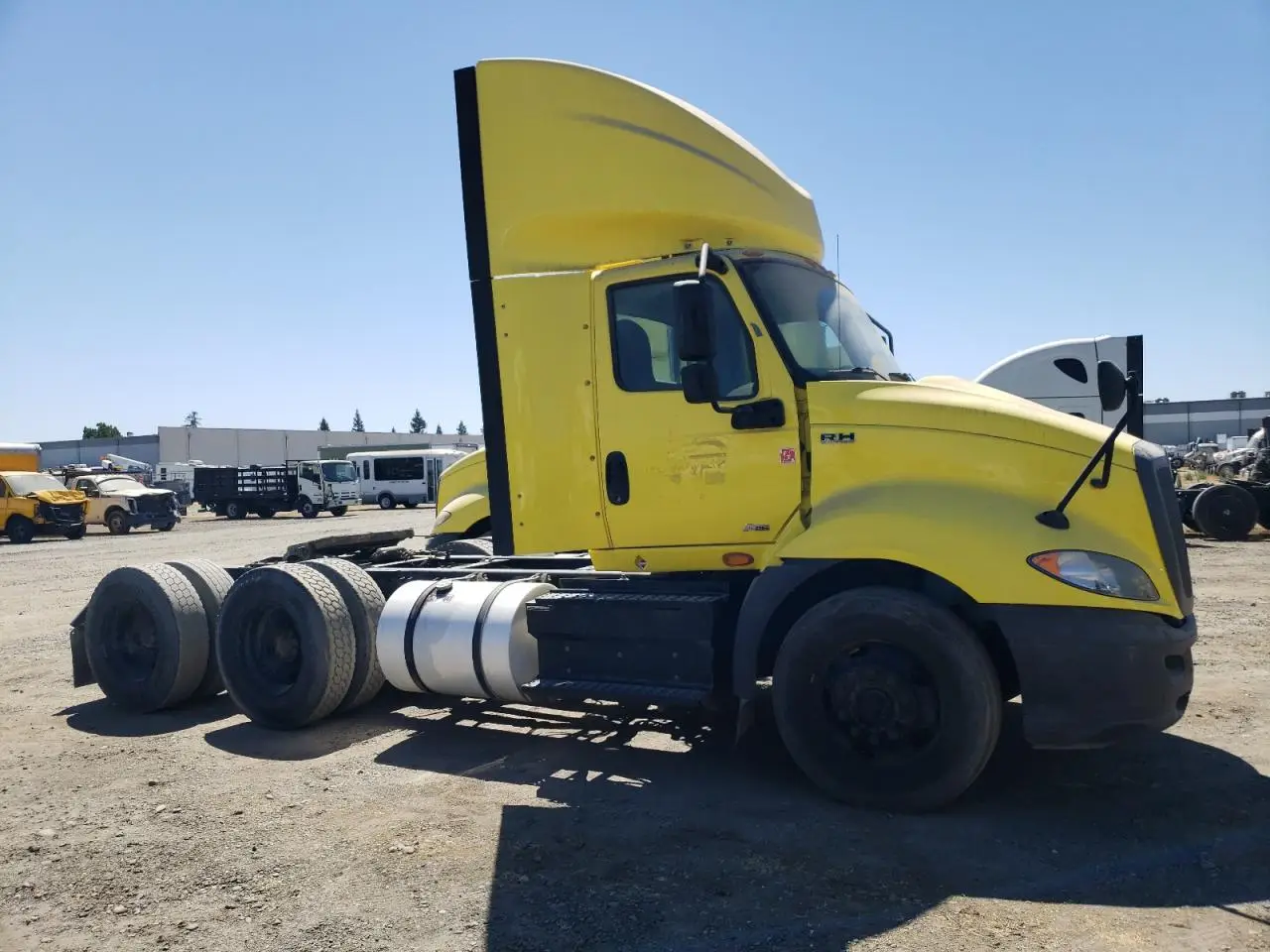 INTERNATIONAL ALL MODELS 2018. Lot# 69224905. VIN 3HSDWTZR5JN634214. Photo 1