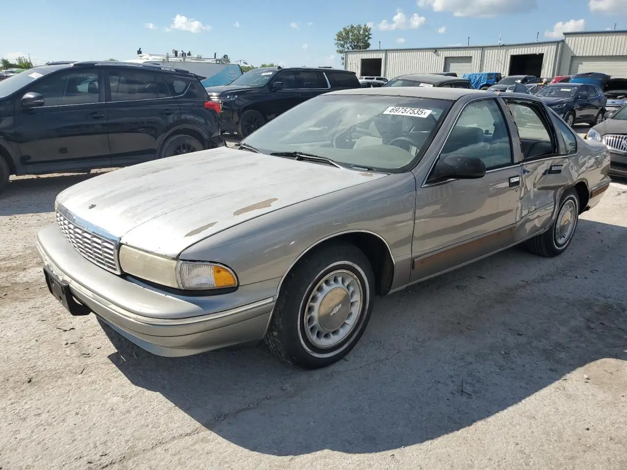 CHEVROLET CAPRICE 1995. Lot# 69757535. VIN 1G1BL52W0SR112951. Photo 1