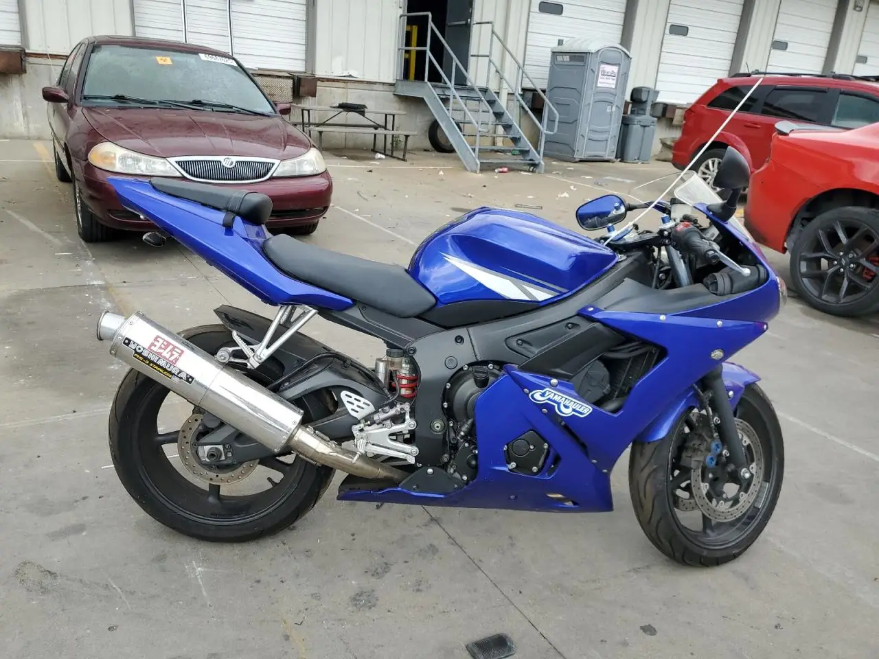 YAMAHA R6 2004. Lot# 69738195. VIN JYARJ06E04A013849. Photo 1